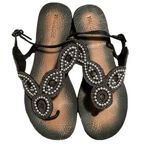 Matisse black pearl flat sandals size 7 EUC